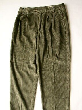 EDDIE BAUER Olive Green Corduroy 36" x 31" Pleated & Cuffed Pants 100% Cotton